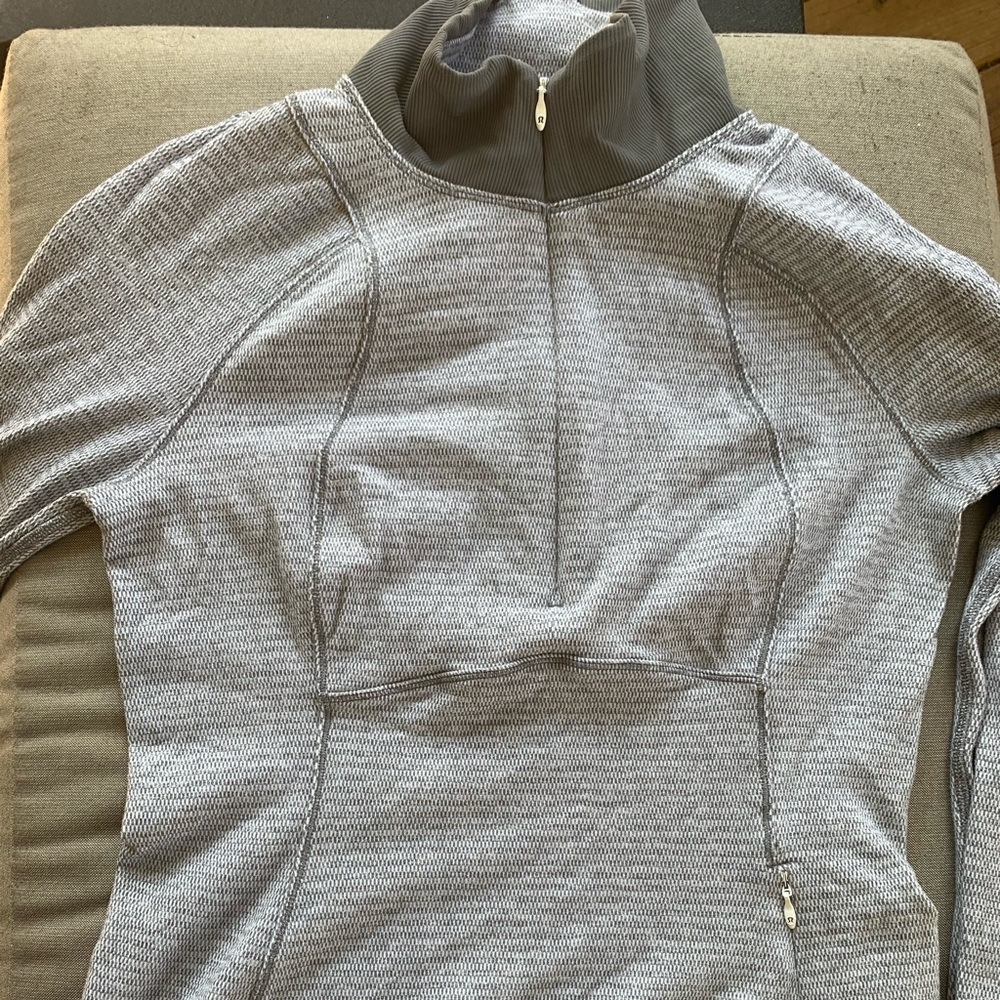 Lululemon Athletica 🍋 zip up jacket